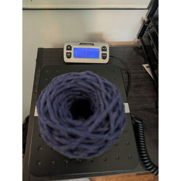 Lot of 7 Bulky Weight Yarn Remnants/Scraps - Picture 3 of 8